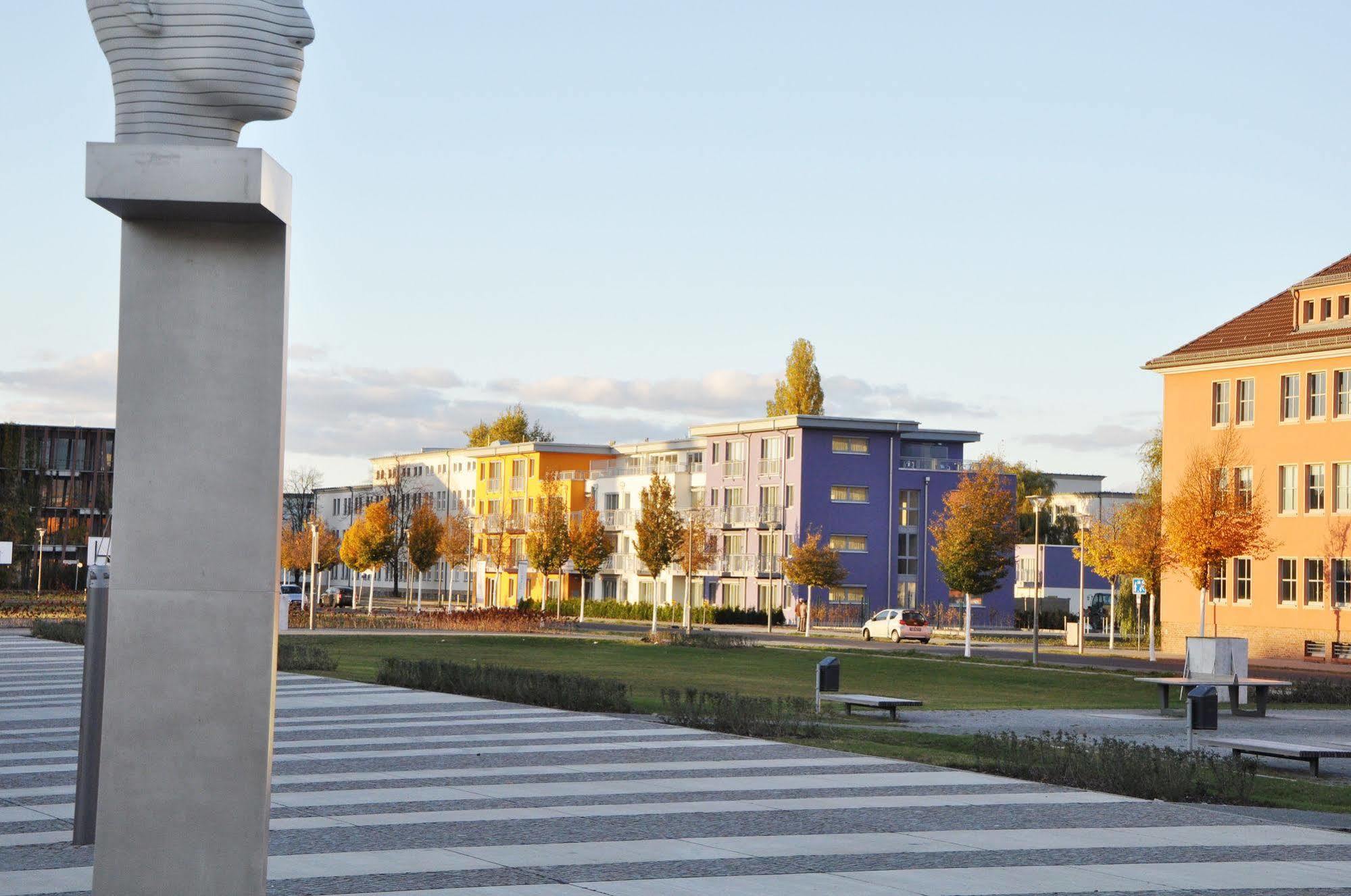 Adapt - Adlershof Apartahotel